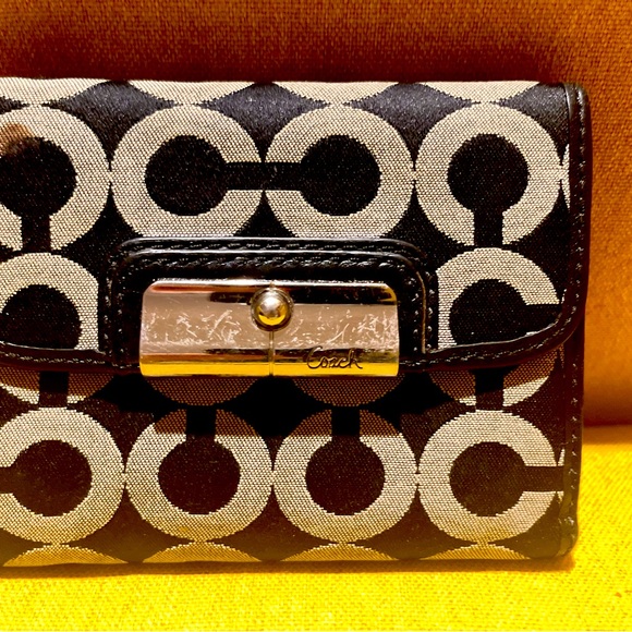 Coach Wallet - Picture 2 of 4